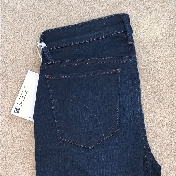 Joe's Jeans // Dark Wash Mid-Rise Skinny Jeans NWT - Picture 9 of 11